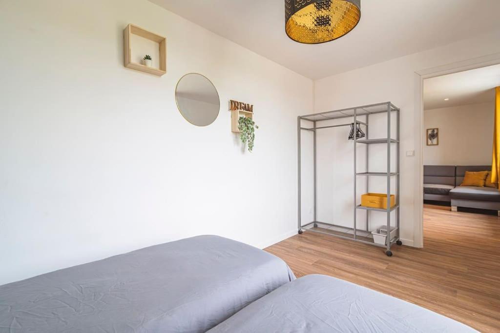 "Le Chaleureux" Appartement Pour 4 Personnes Isles-sur-Suippe 外观 照片